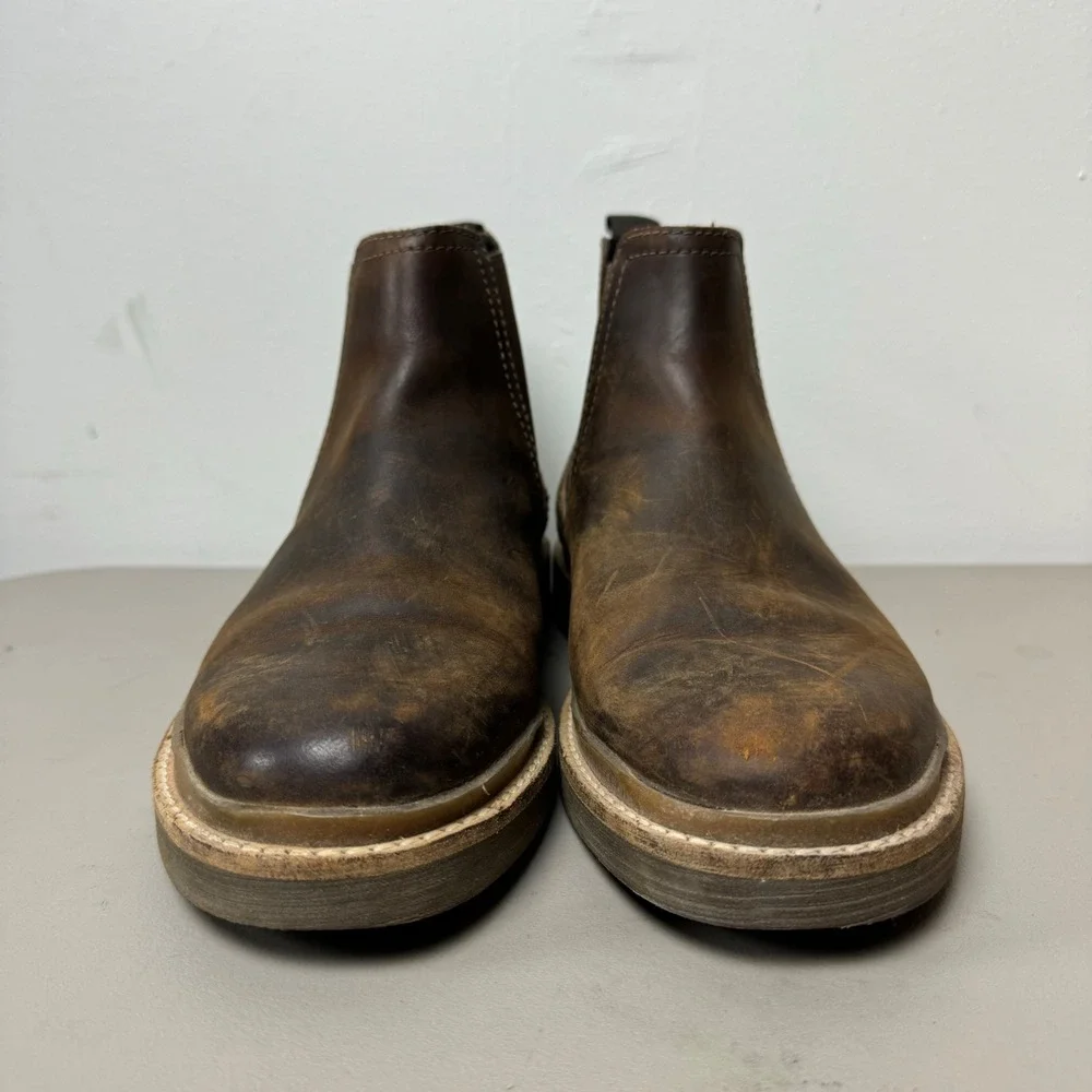 Clarks Clarkdale Easy Chelsea Boot Men 8.5 Beeswax Brown Leather Pull On‎